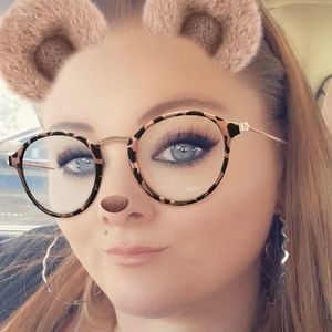 Meet your Posher, Rita